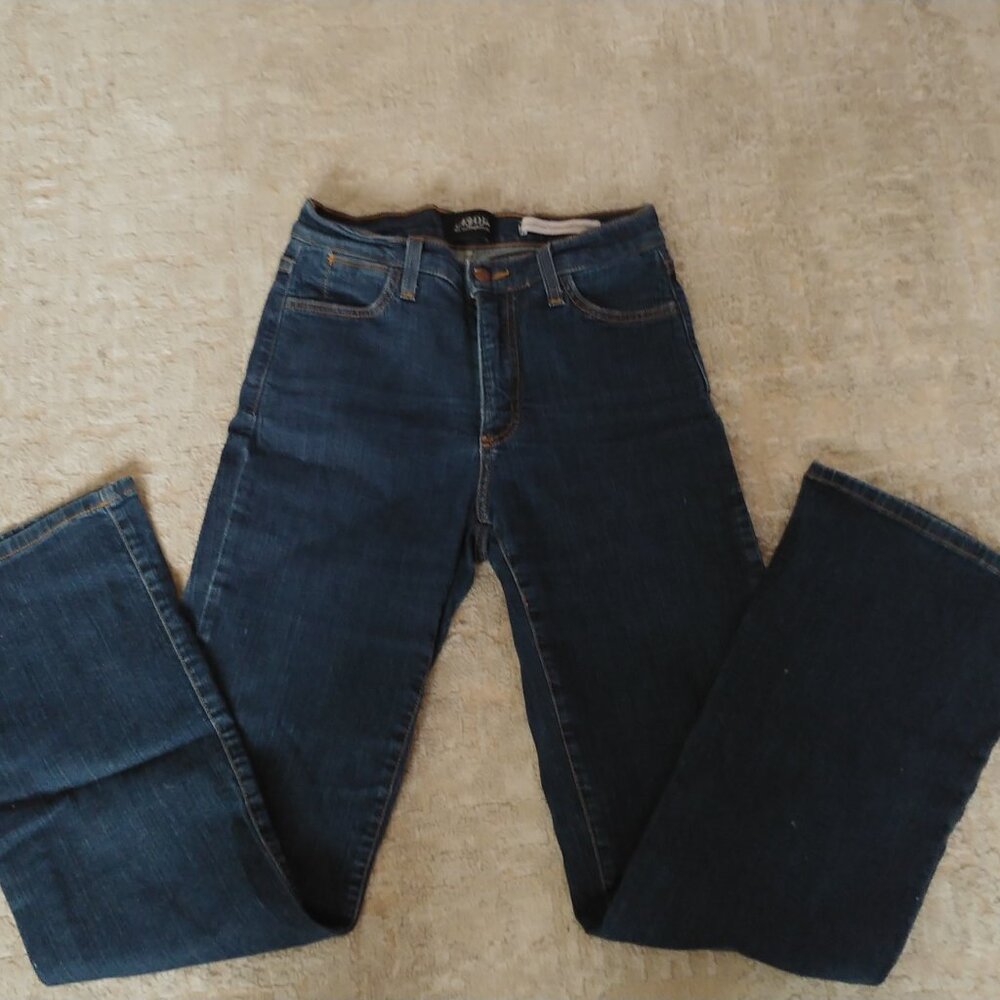 NYDJ- Not Your Daughter's Jeans darkwash flared highrise size 2 Made in USA